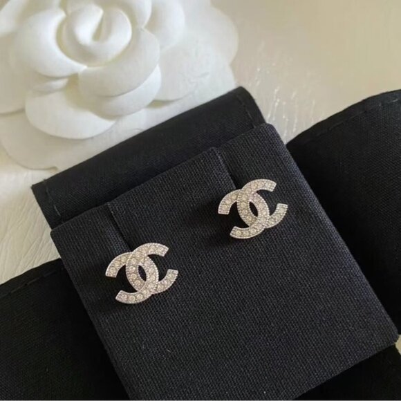 CHANEL Crystal-Embellished Silver Earrings - Picture 5 of 8